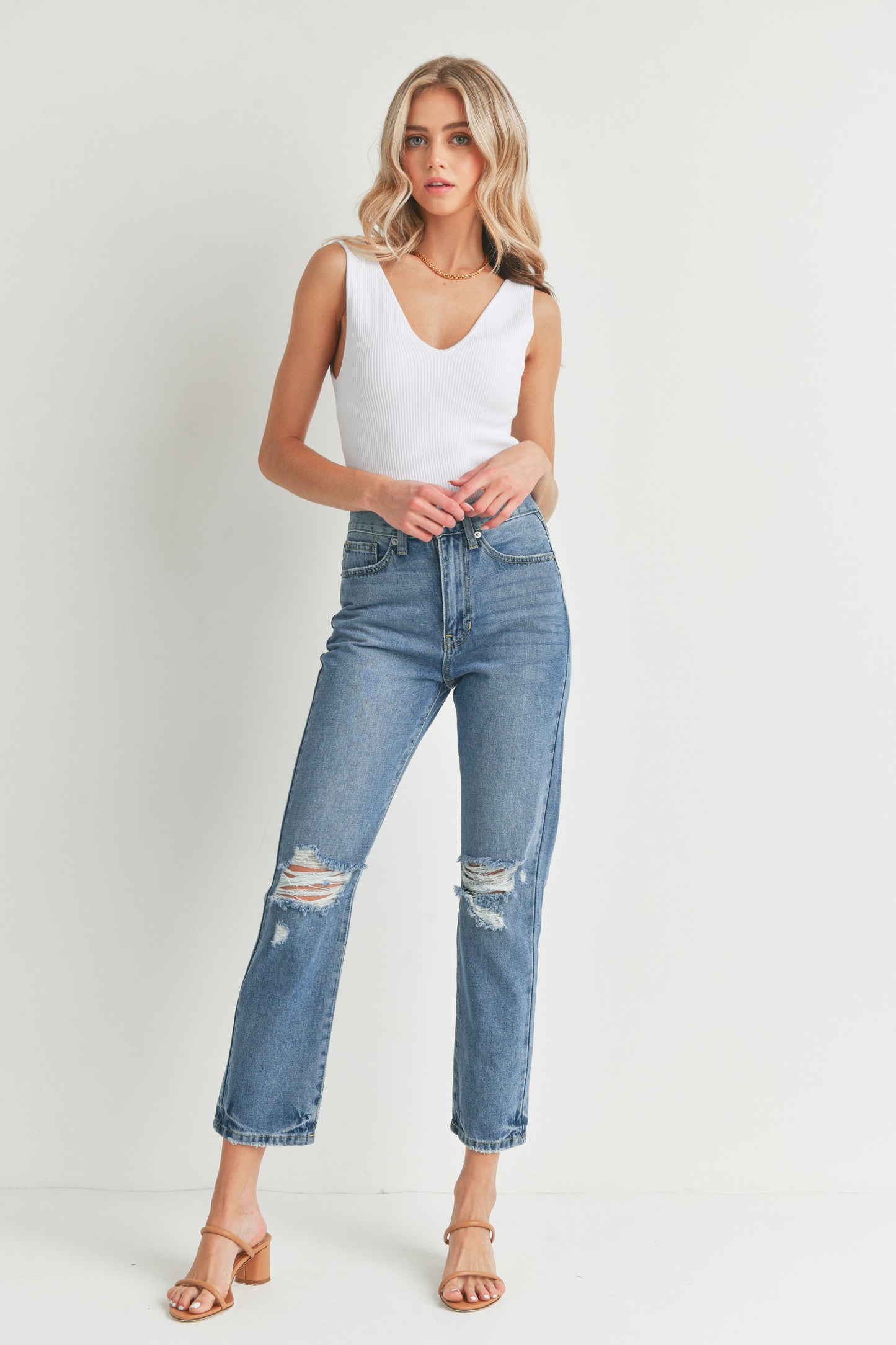 Distressed Straight Jean